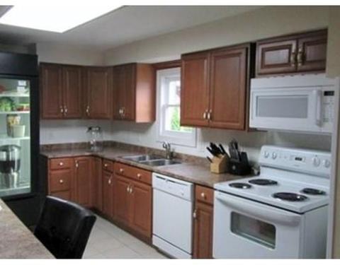 657 Prospect St, Chicopee, MA 01020 photo 4