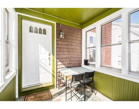 596 Pine St, Lowell, MA 01851 photo 2
