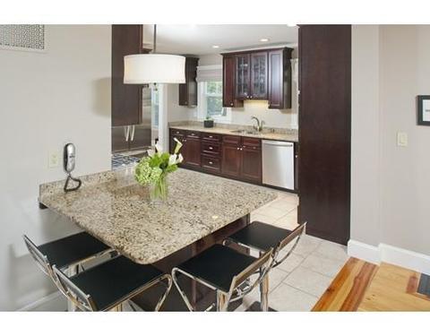 565 Franklin, Reading, MA 01867 photo 4