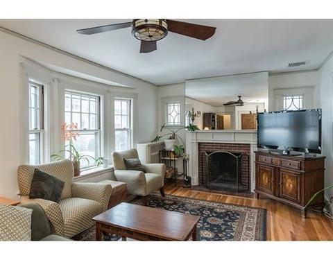 35 Gorham Ave #2, Brookline, MA 02445 photo 4