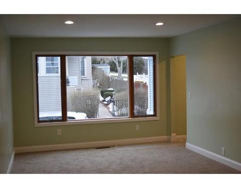 84 Oak St, Fall River, MA 02720 photo 5