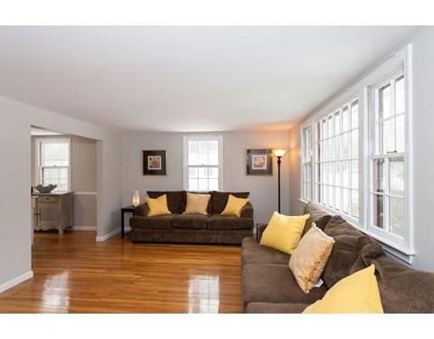 47 Spring Ln, Sharon, MA 02067 photo 4