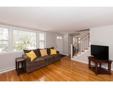 47 Spring Ln, Sharon, MA 02067 photo 5