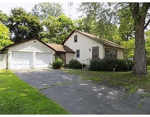 111 Merrill Rd, Springfield, MA 01119 photo 2