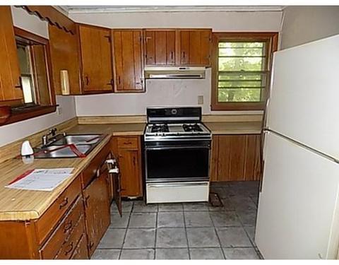 111 Merrill Rd, Springfield, MA 01119 photo 5