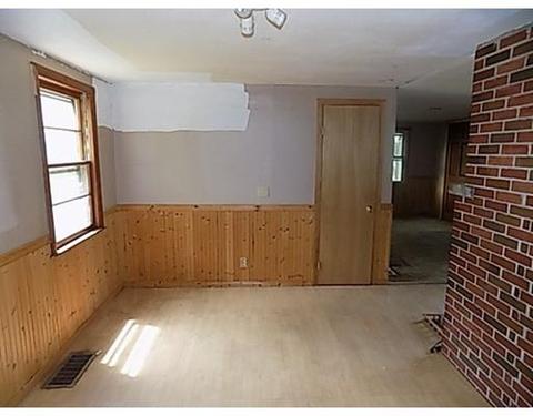 111 Merrill Rd, Springfield, MA 01119 photo 6