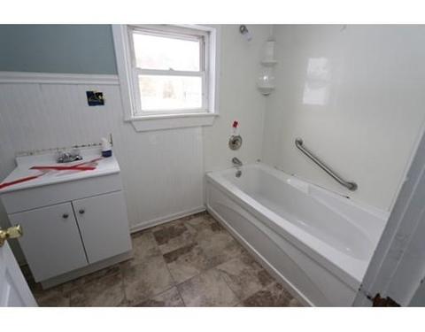 31 Cherryvale St, Chicopee, MA 01020 photo 25
