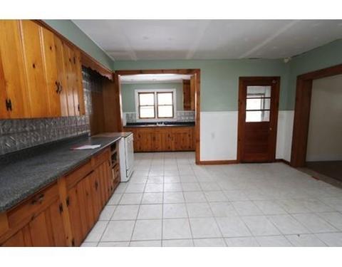 31 Cherryvale St, Chicopee, MA 01020 photo 16