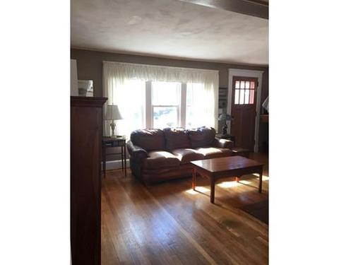 81 Dorset St, Springfield, MA 01108 photo 16