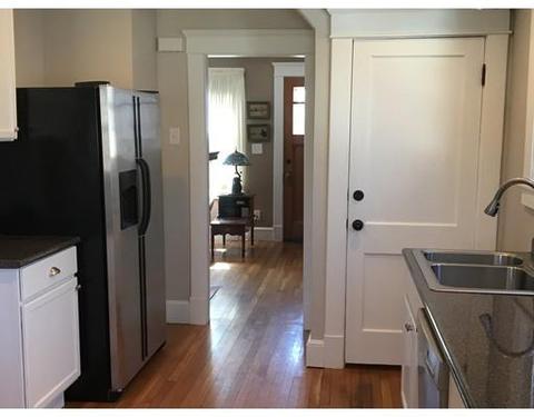 81 Dorset St, Springfield, MA 01108 photo 9