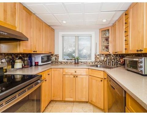93 Spring St, Wakefield, MA 01880 photo 4