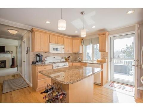 13 Manomet Ave, Hull, MA 02045 photo 5
