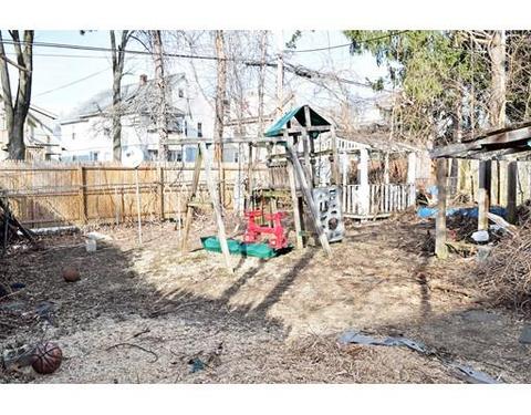 16 Glendell Ter, Springfield, MA 01108 photo 4