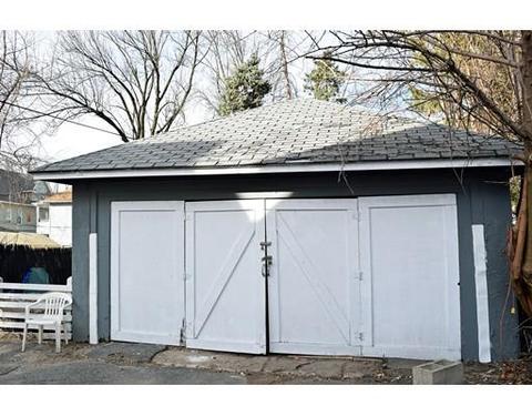 16 Glendell Ter, Springfield, MA 01108 photo 3