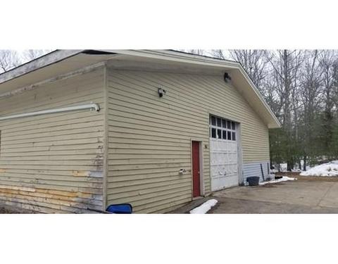 102 Bates St, Mendon, MA 01756 photo 3