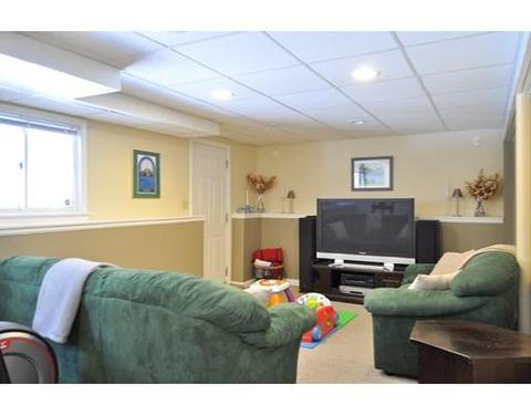 19 Upland Rd, Atkinson, NH 03811 photo 22