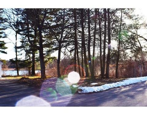 82 Hampshire St, Springfield, MA 01151 photo 4