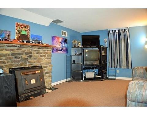 82 Hampshire St, Springfield, MA 01151 photo 23