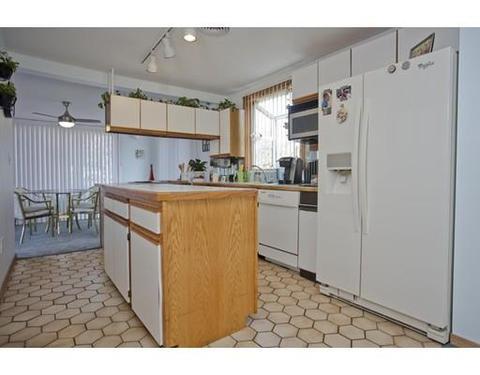 44 Vadnais St, Springfield, MA 01104 photo 7
