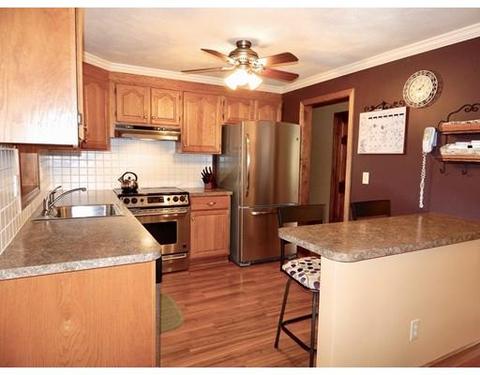 512 Maple St, Franklin, MA 02038 photo 6