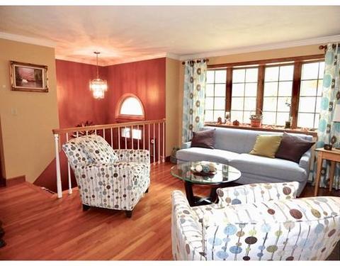 512 Maple St, Franklin, MA 02038 photo 4