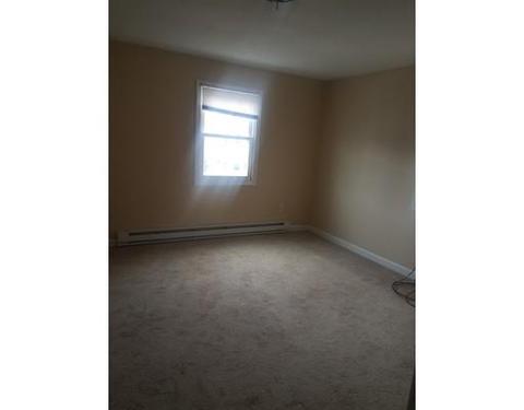 38 Lester St, Springfield, MA 01108 photo 5
