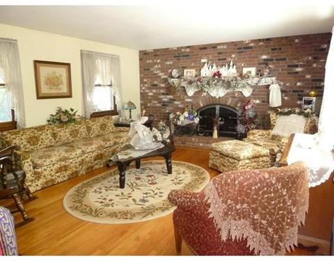 3 Bernie Ave, Easthampton, MA 01027 photo 2