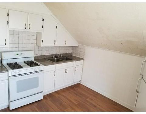 522 Fourth St, Fall River, MA 02721 photo 8