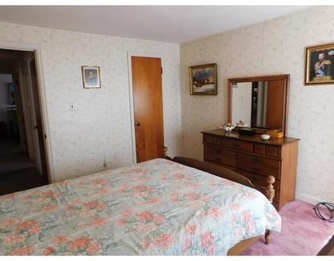 31 Upton St, Springfield, MA 01104 photo 25