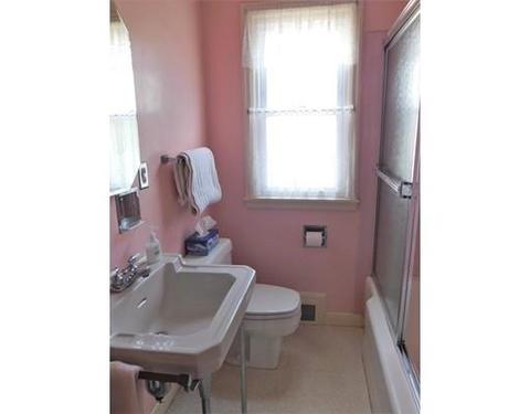 31 Upton St, Springfield, MA 01104 photo 22