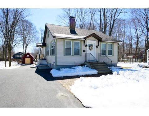 71 Salem St, Reading, MA 01867 photo 2