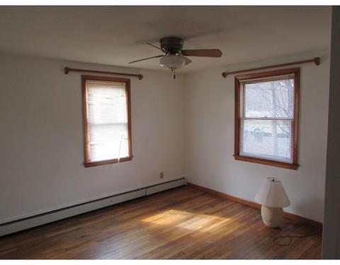 173 Stapleton Rd, Springfield, MA 01109 photo 9