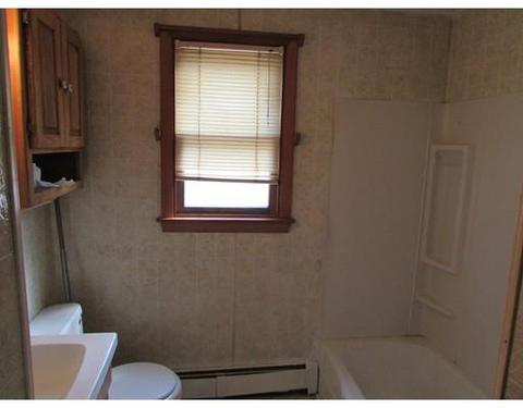 173 Stapleton Rd, Springfield, MA 01109 photo 10