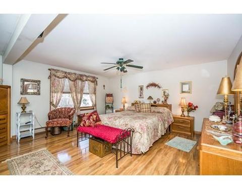 3 Landers Rd, Stoneham, MA 02180 photo 3