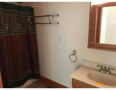 216 North St, Upton, MA 01568 photo 7