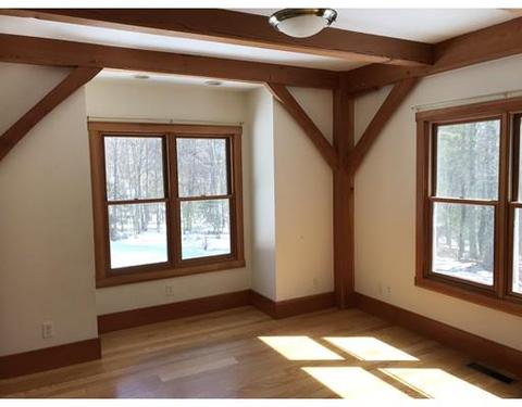 216 North St, Upton, MA 01568 photo 6