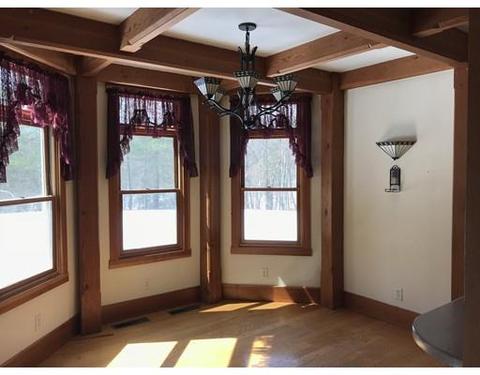 216 North St, Upton, MA 01568 photo 4