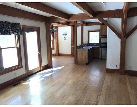 216 North St, Upton, MA 01568 photo 8