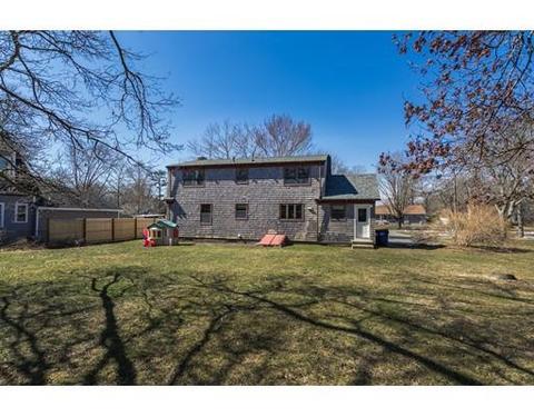 23 Brook Dr, Fairhaven, MA 02719 photo 4