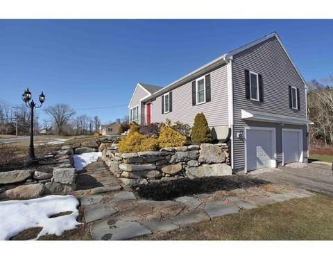 1418 Main St, Acushnet, MA 02743 photo 2