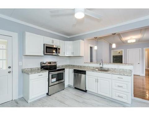741 Saint James Ave, Springfield, MA 01104 photo 13