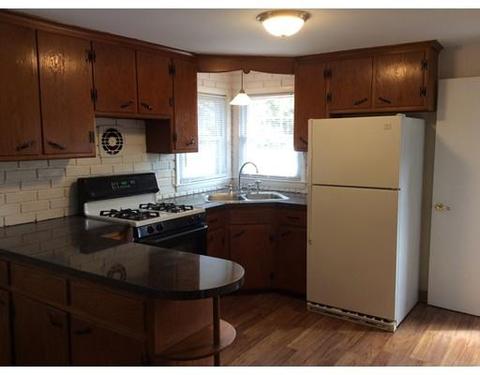 206 Mallowhill Rd, Springfield, MA 01129 photo 2