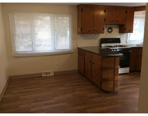206 Mallowhill Rd, Springfield, MA 01129 photo 3