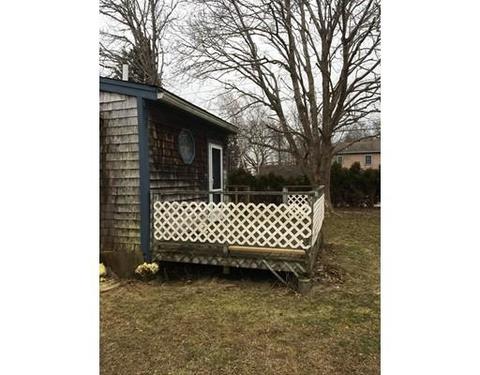 2 Tecumseh Ave, Fairhaven, MA 02719 photo 3