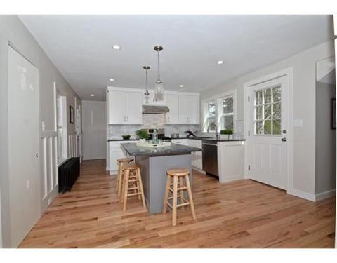 20 Pleasant St, Upton, MA 01568 photo 3