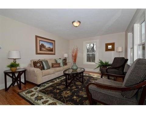 20 Pleasant St, Upton, MA 01568 photo 7