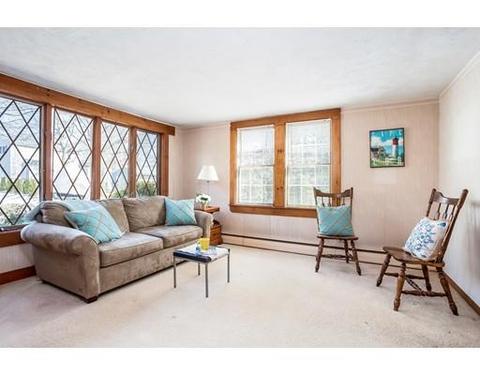 43 Wallace Ave, Bourne, MA 02532 photo 2