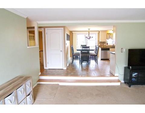 10 Victory Dr, Webster, MA 01570 photo 8