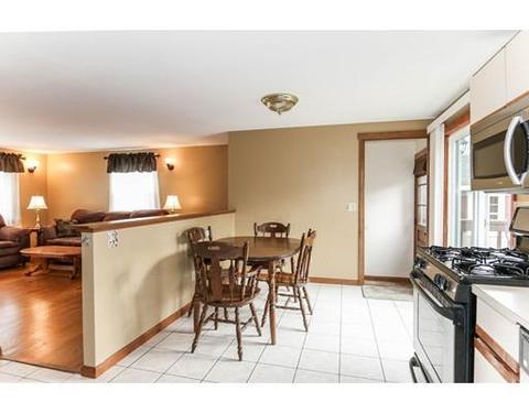 52 Pinecrest Dr, Springfield, MA 01118 photo 9