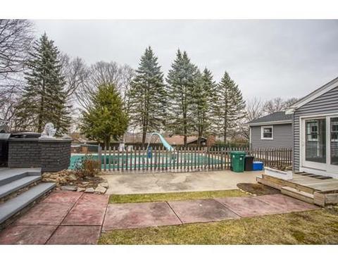 119 Blue Stone Dr, Woonsocket, RI 02895 photo 9